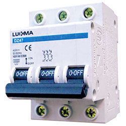 F - DISJUNTOR TRIPOLAR 20A LUKMA